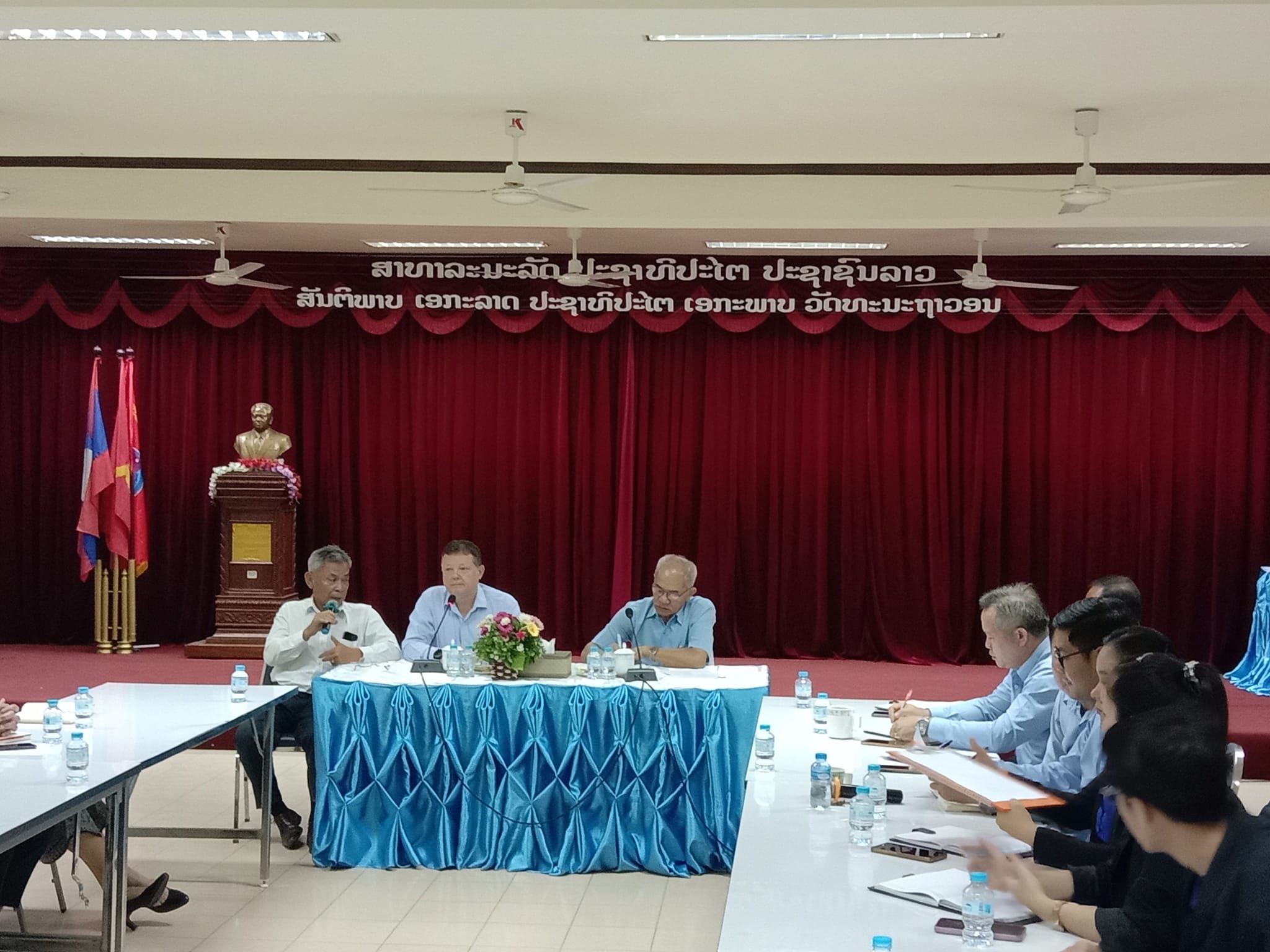 ໃນວັນທີ່ 6-9/5/2024 ຊ່ຽວຊານ ໂຄງການ ເອດີບີ ໄດ້ຝຶກອົບຮົມວຽກງານຄຸ້ມຄອງນໍ້າສູນເສຍ ໃຫ້ພະນັກງານລັດວິສາຫະກິດນໍ້າປະປາ.