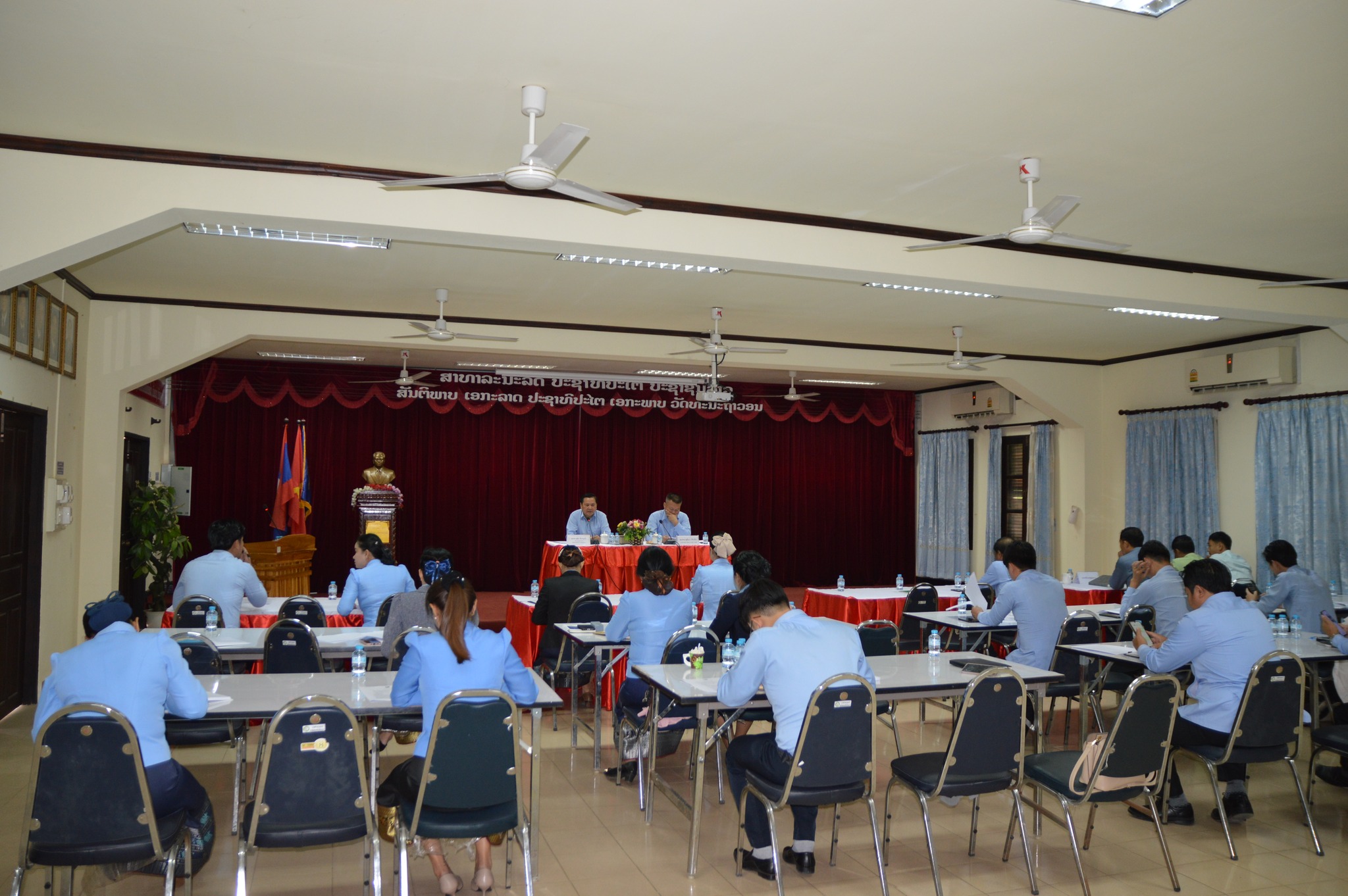 ໃນວັນທີ່ 3-4/12/2024 ໄດ້ຈັດກອງປະຊຸມທາບທາມຮອບ2 ຂອງ3ໜ່ວຍພັກ ລັດວິສາຫະກິດນໍ້າປະປາ ແຂວງຫຼວງພະບາງ. ໄດ້ສໍາເລັດໄປດ້ວຍດີ.